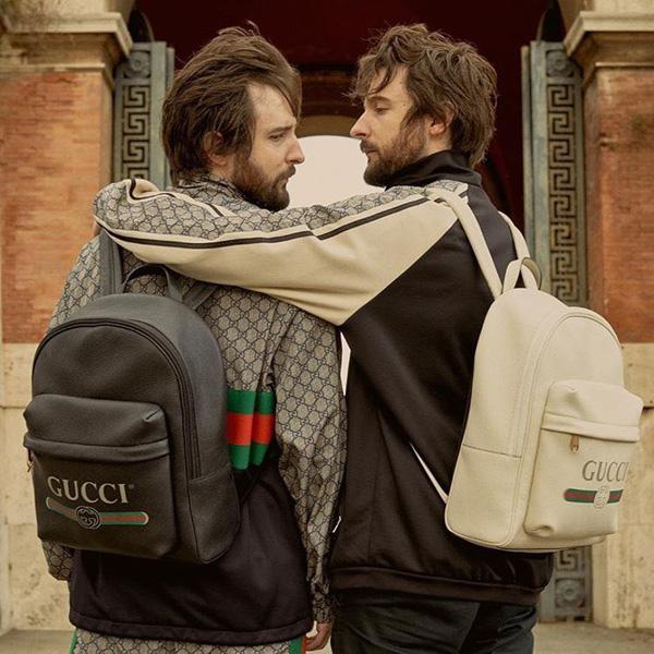 大人気【GUCCI グッチスーパーコピー】ロゴ プリント レザー バッグパック 9080940